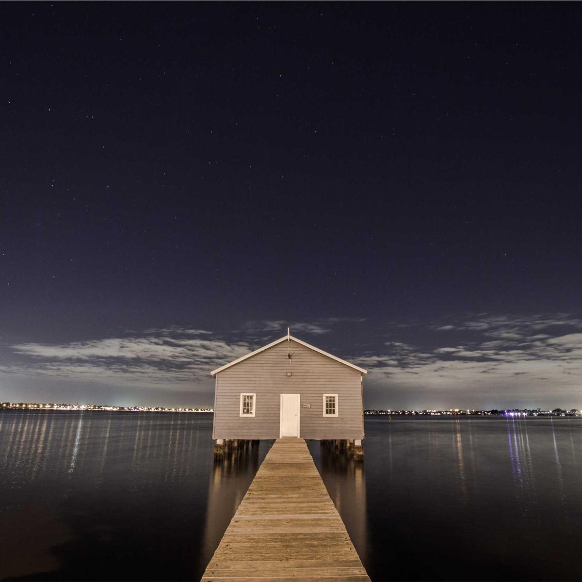 Office desk + chair – 5